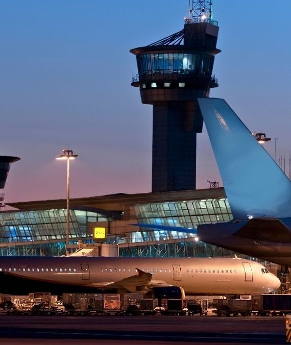Flugzeug am Berliner Flughafen – Drive 57 Limousinenservice für Flughafentransfers und Business-Shuttles